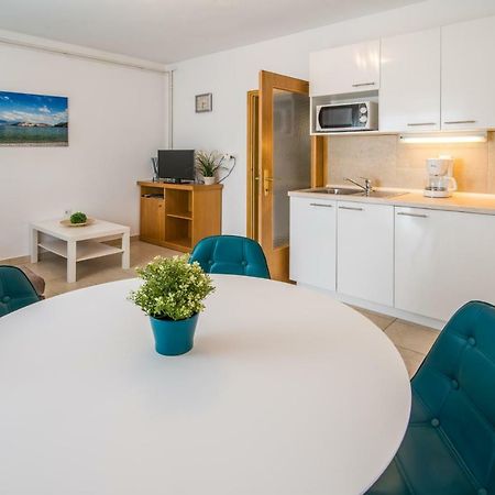 מאלינסקה Apartments Marija & Anton מראה חיצוני תמונה