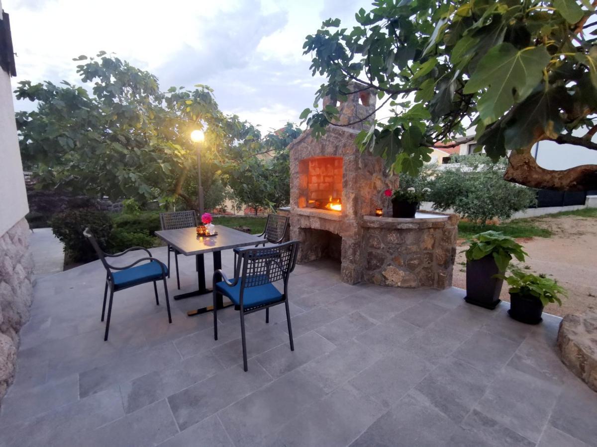 מאלינסקה Apartments Marija & Anton מראה חיצוני תמונה