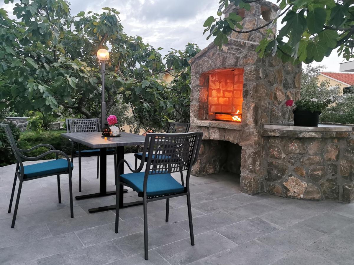 מאלינסקה Apartments Marija & Anton מראה חיצוני תמונה