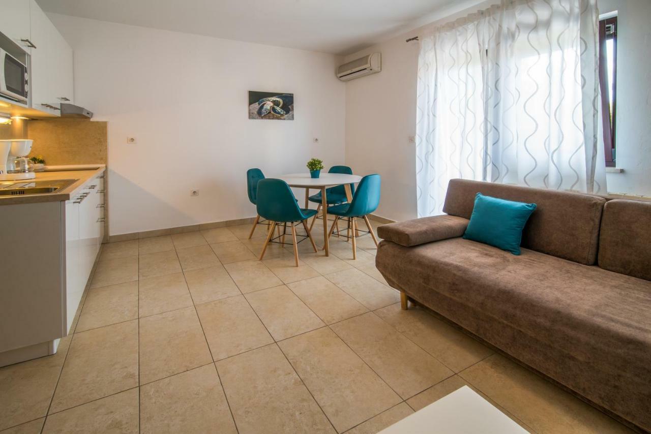 מאלינסקה Apartments Marija & Anton מראה חיצוני תמונה