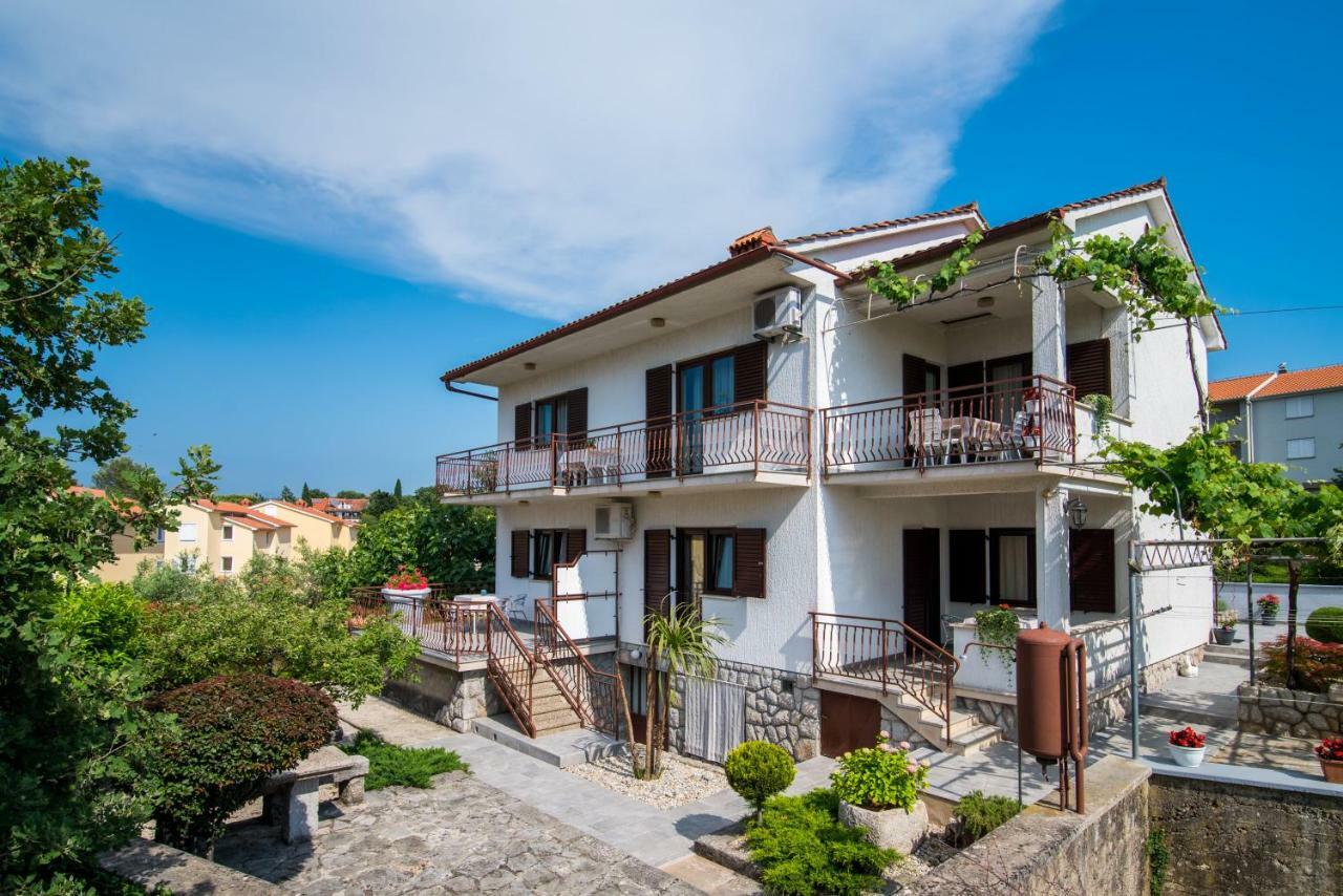 מאלינסקה Apartments Marija & Anton מראה חיצוני תמונה