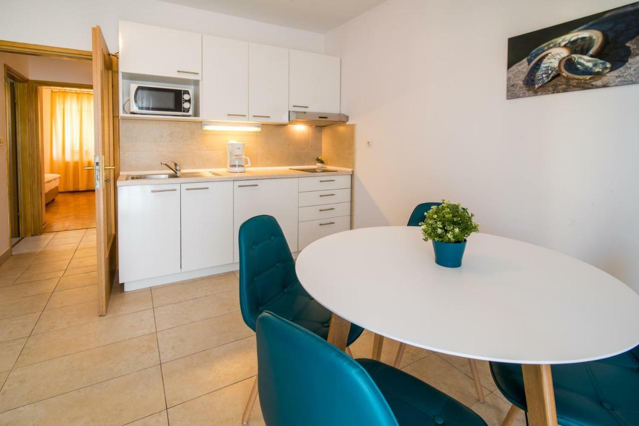 מאלינסקה Apartments Marija & Anton מראה חיצוני תמונה