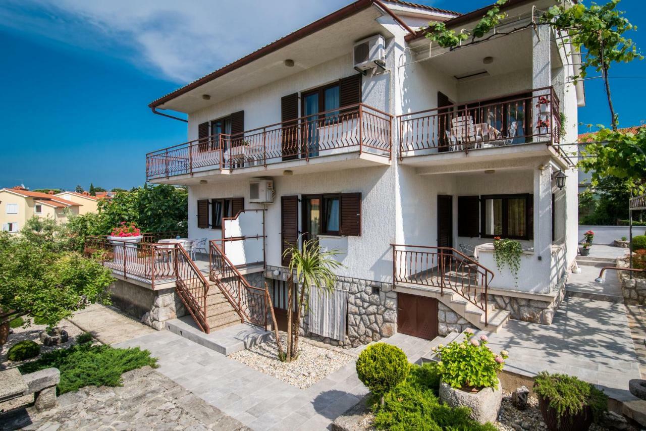 מאלינסקה Apartments Marija & Anton מראה חיצוני תמונה