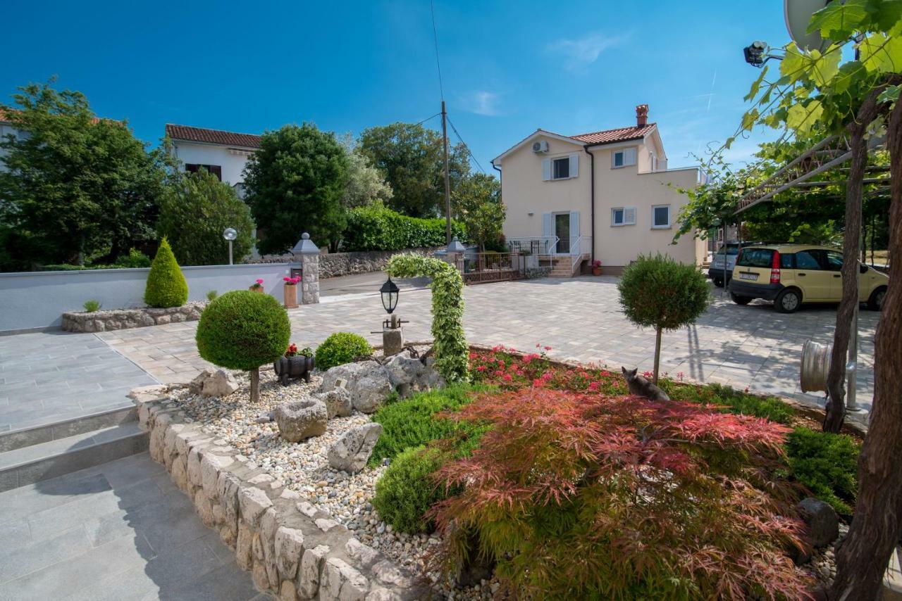 מאלינסקה Apartments Marija & Anton מראה חיצוני תמונה