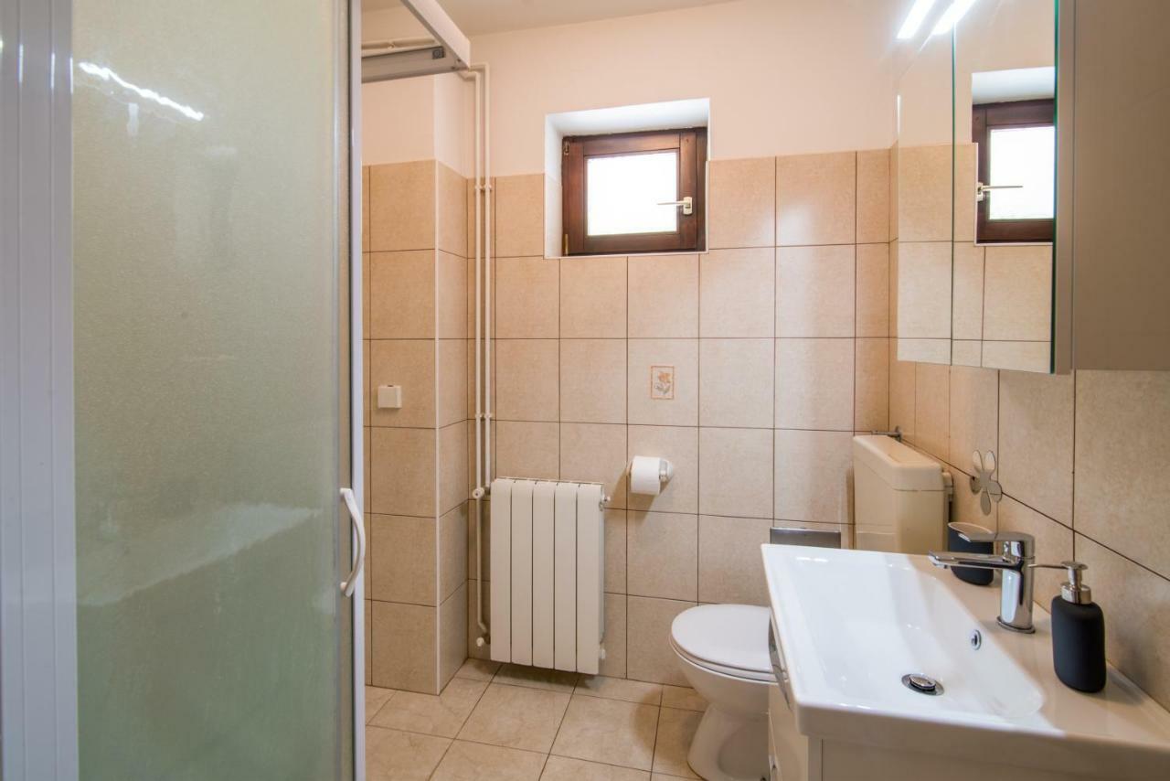 מאלינסקה Apartments Marija & Anton מראה חיצוני תמונה