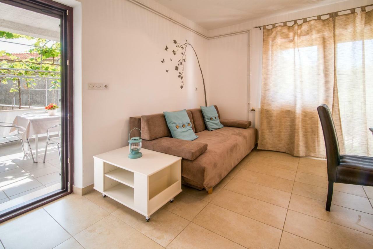 מאלינסקה Apartments Marija & Anton מראה חיצוני תמונה